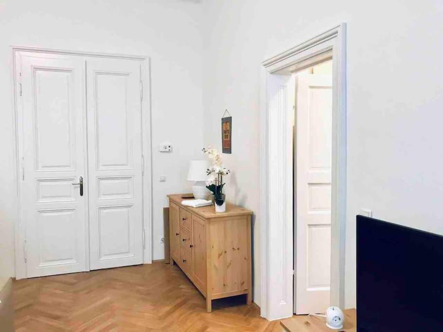 Vienna Luxury New Apartment Center -2. Bezirk Bagian luar foto